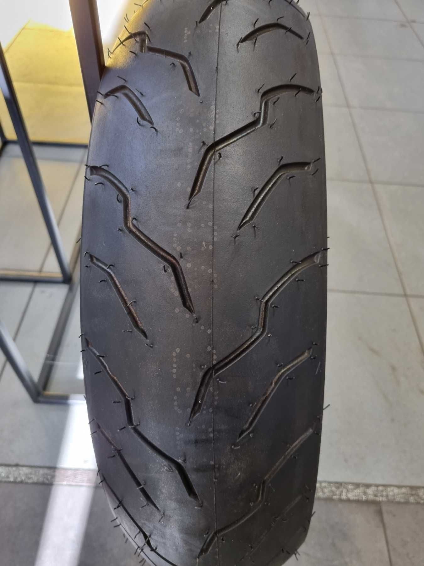 140/75R17 Dunlop American Elite  1 бр. нова гума за мотоциклет