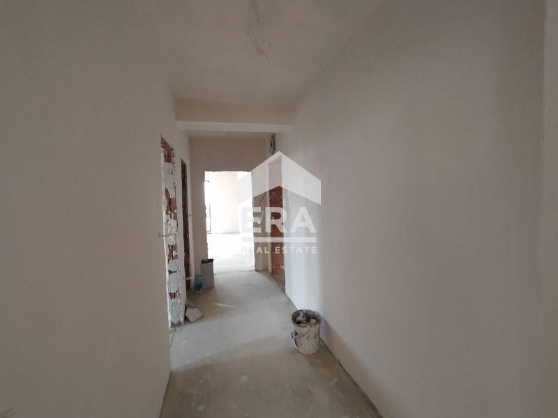 Тристаен апартамент за продажба, в новопостроена сграда във Виница, В