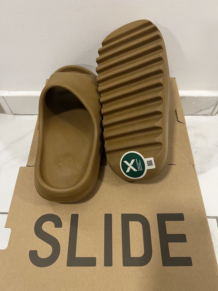 Yeezy Slide Ochre, marimea 46 (US 11)