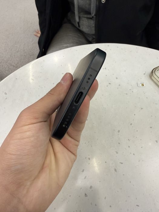 Срочно в продаже айфон 16.