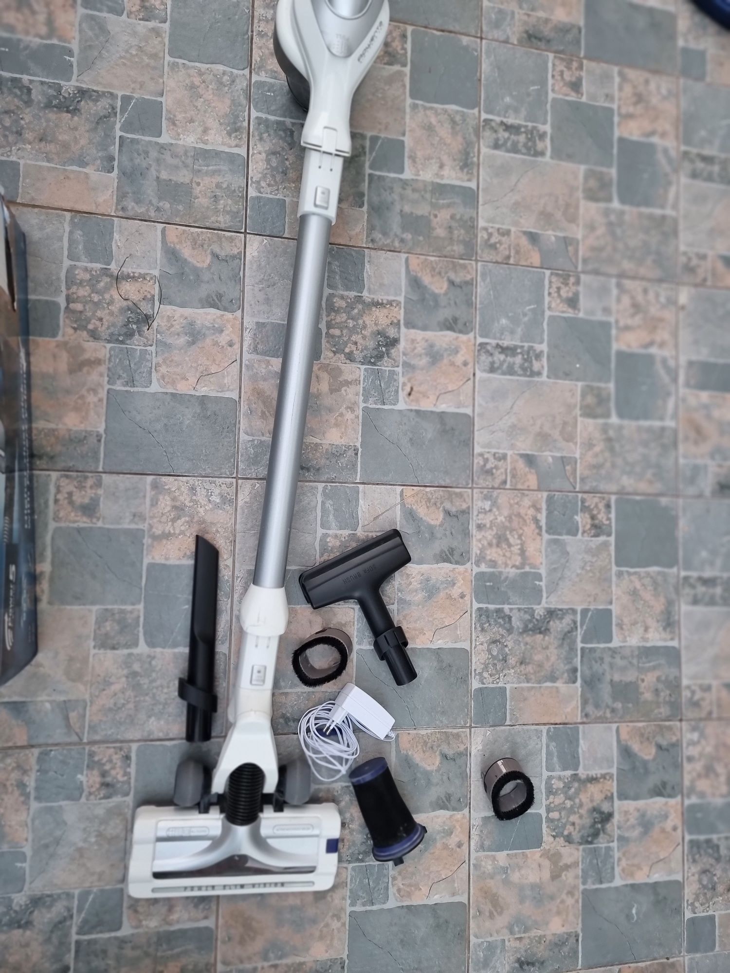 Aspirator vertical rowenta airforce 360