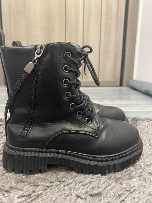 Детски боти с декоративен цип