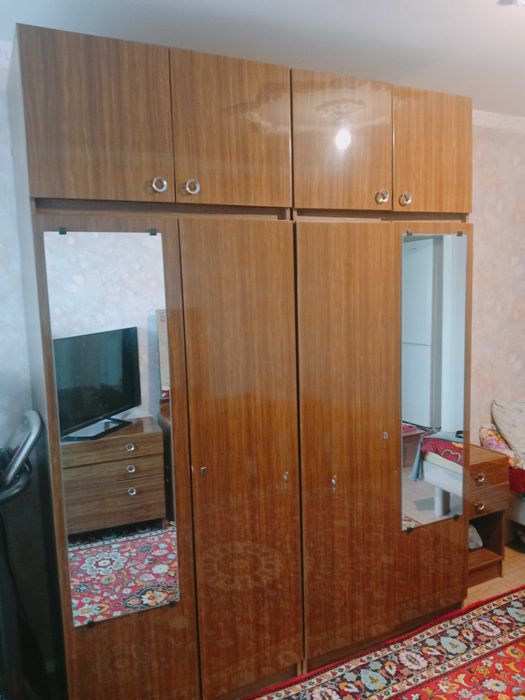 Спальный гарнитур