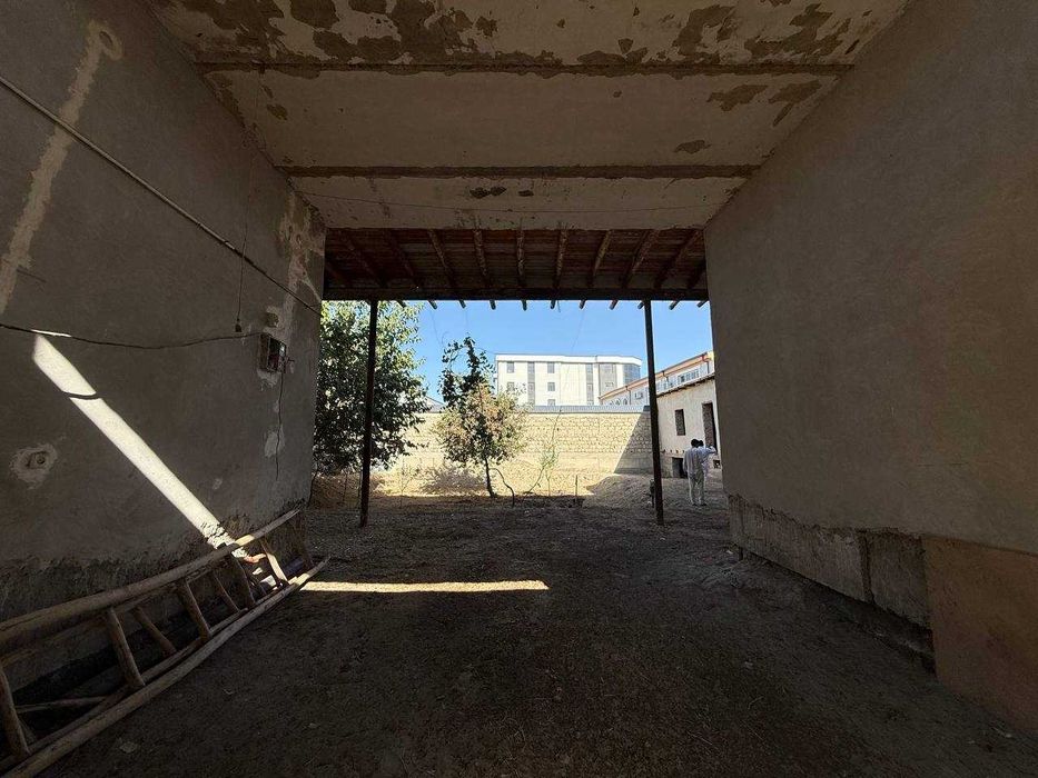 TAYYOR 6 sotiqli hovli sotiladi