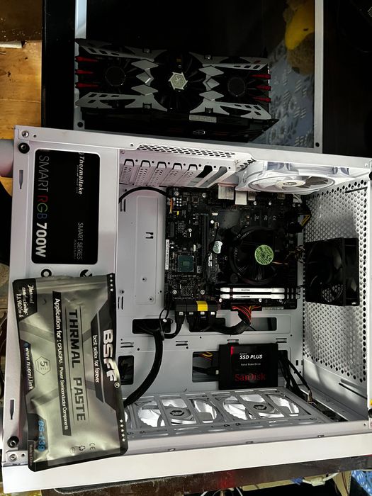 Mentenanțe/upgrade-uri/build-uri