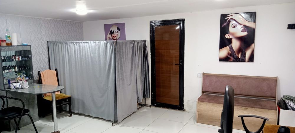 Olmazor sitida 7 etajka pasidagi yirtulada joylashgan guzallik saloni