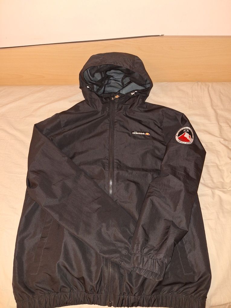 Ветровка ellesse