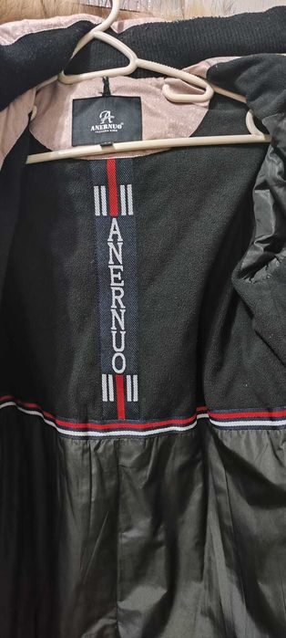 продам зимнюю куртку на девочку