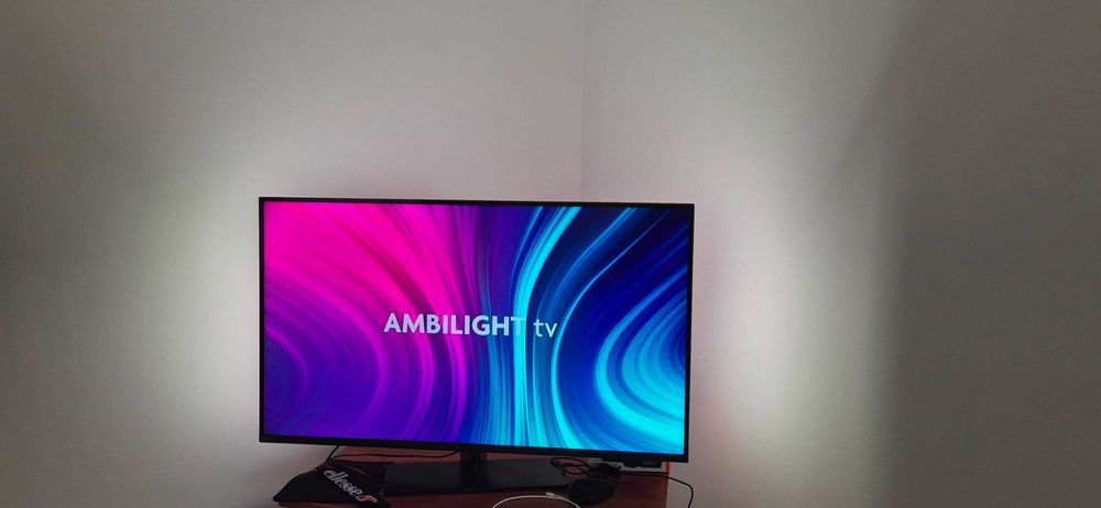Philips AMBILIGHT tv LED108 cm, Ultra HD 4K, 100 Hz Clasa G Model 2025
