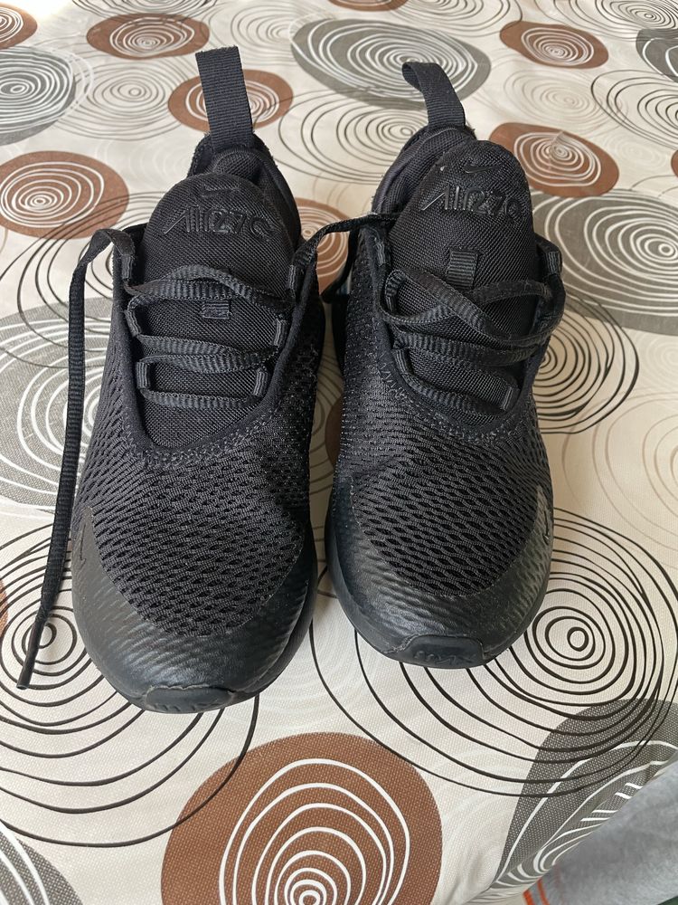 Nike air max 270 triple black 30 номер