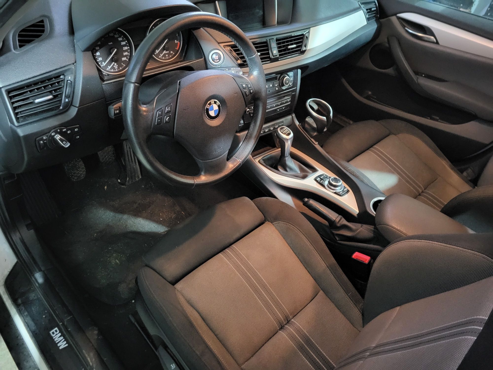 Bmw X1 2013г на части