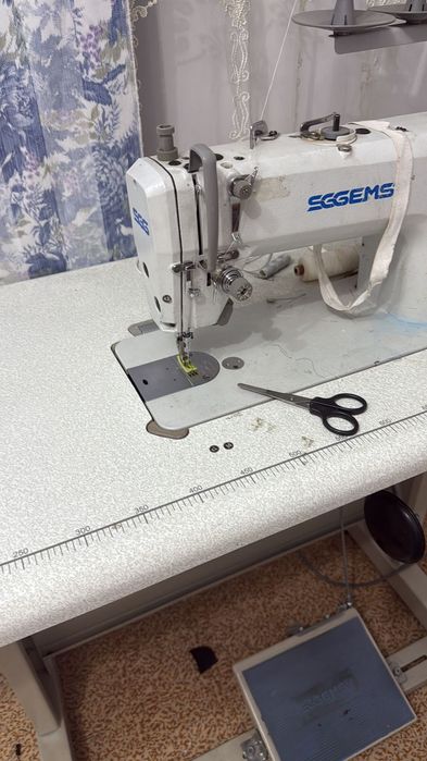 Продам бесшумную швейную машинку