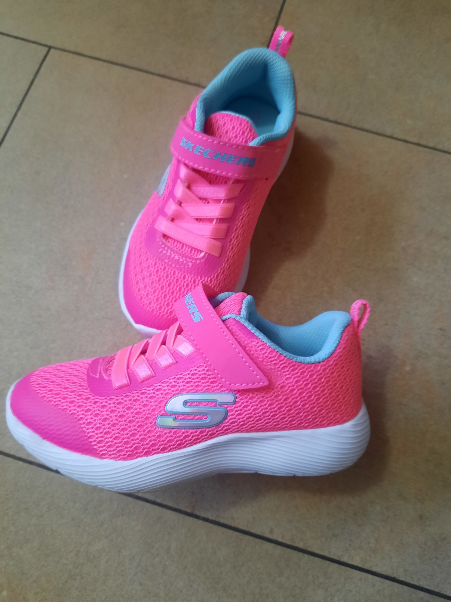 Pantofi sport Skechers nr. 27,5