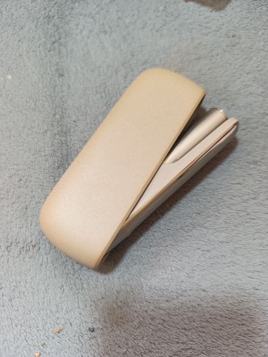 Vând dispozitiv Iqos iluma