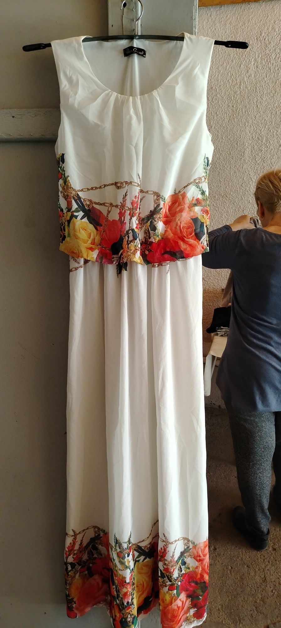 Продам вещи 3пакета