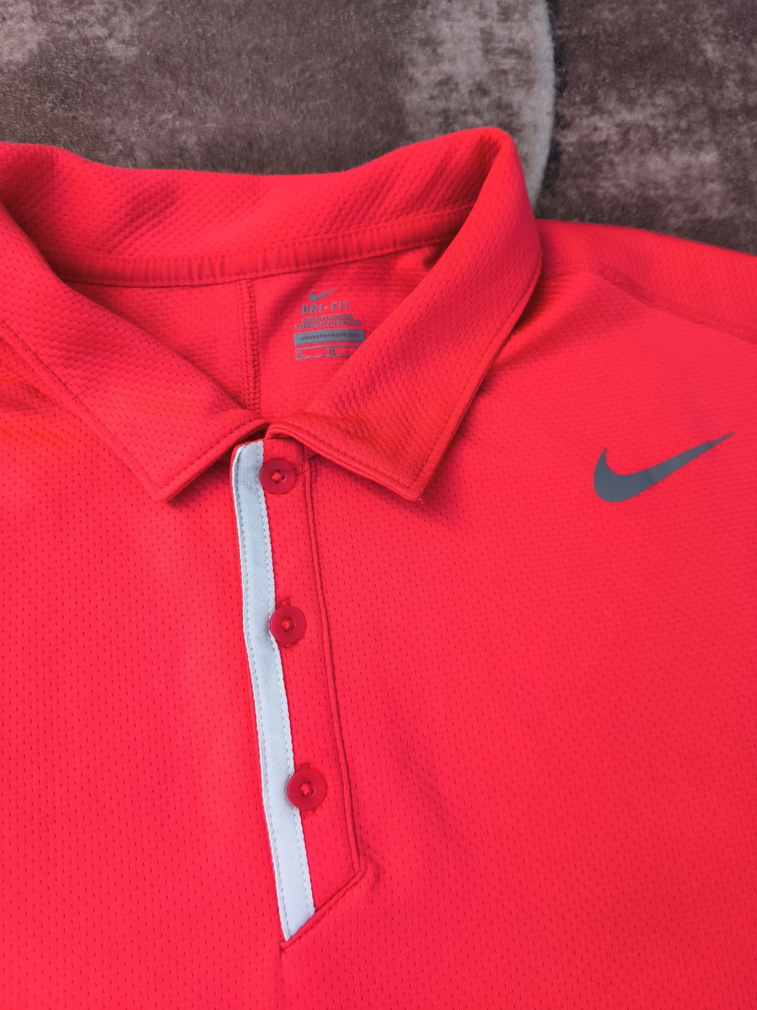 Nike тениска размер XL