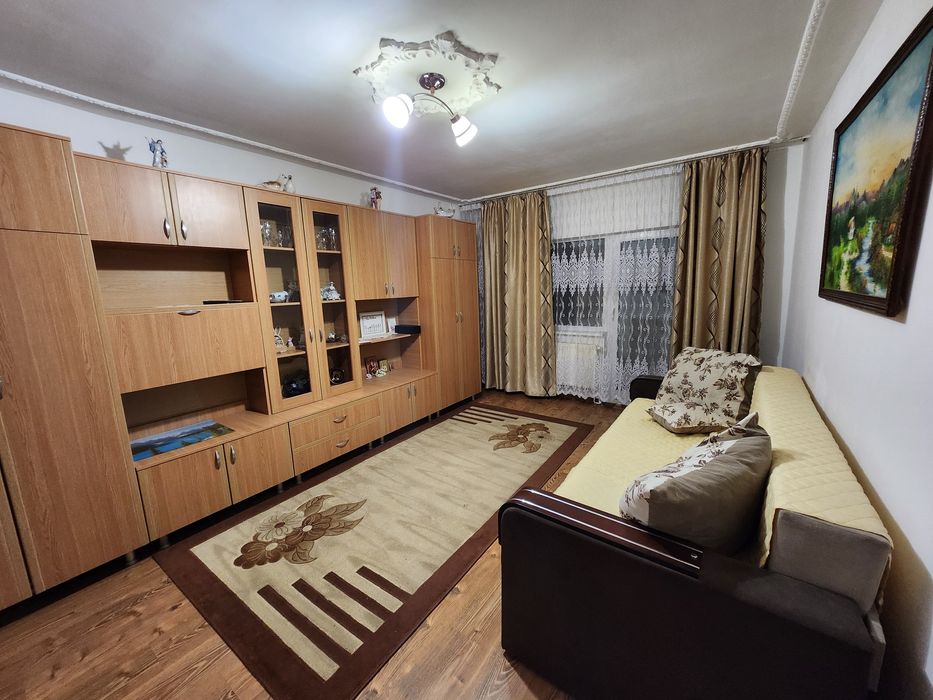 Vand apartament 2 camere, zona centru, decomandant 57mp2