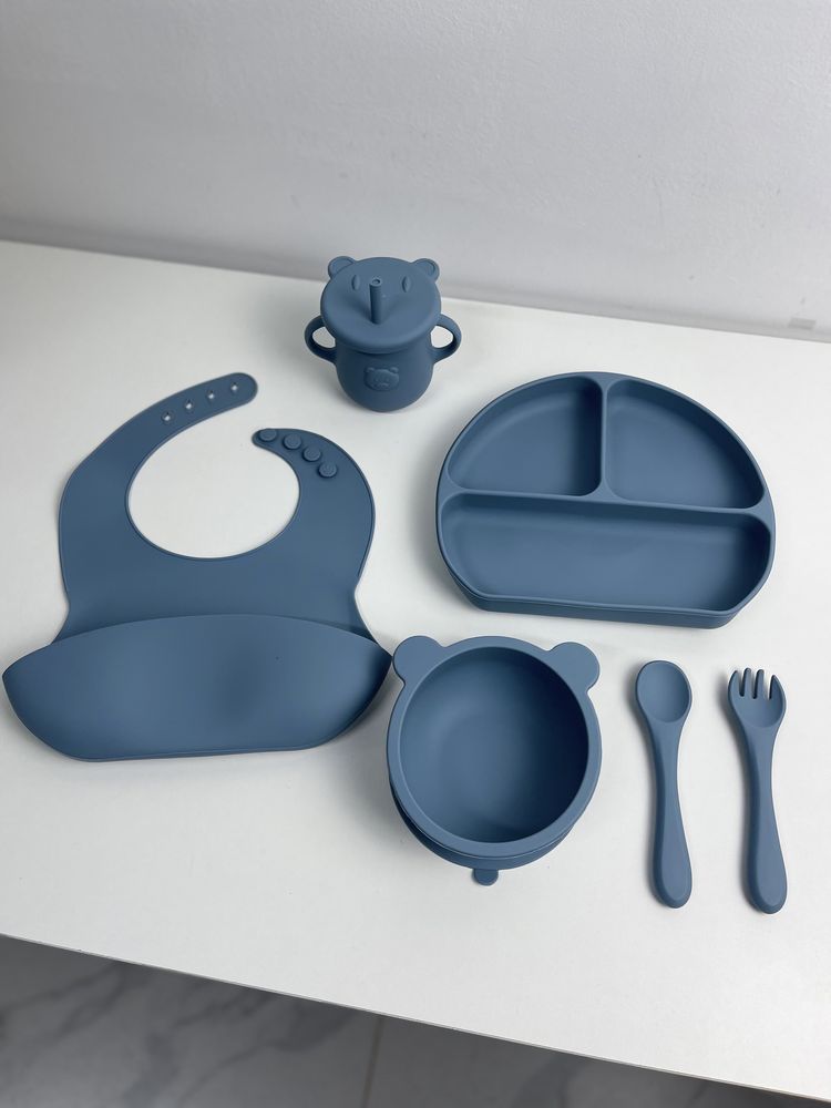 Детский силиконовый набор посуды