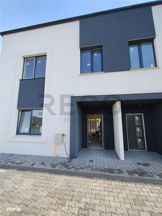 RECO Case insiruite cu trei camere in Sanmartin