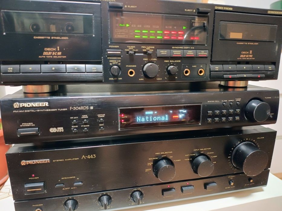 Linie audio vintage de top pioneer amplificator tuner cd player deck