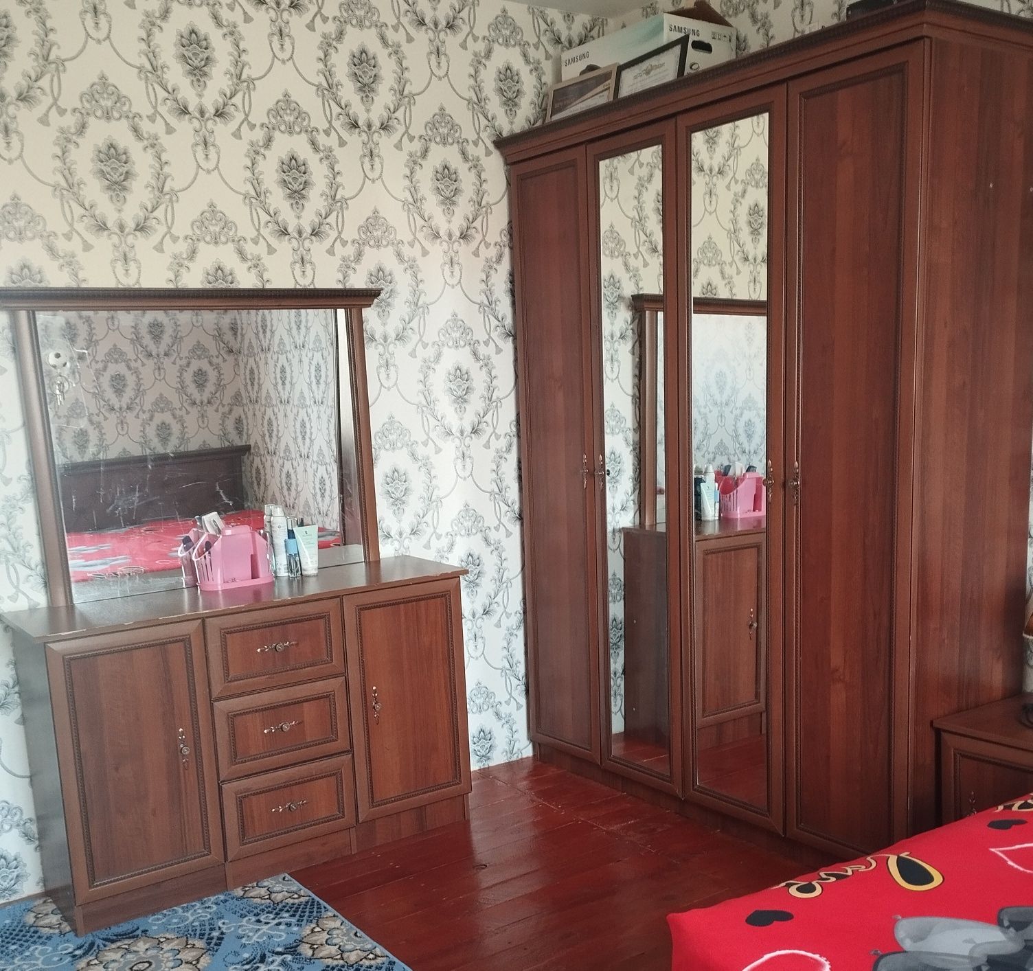 Spalniy mebel satiladi 3mln kelisemiz