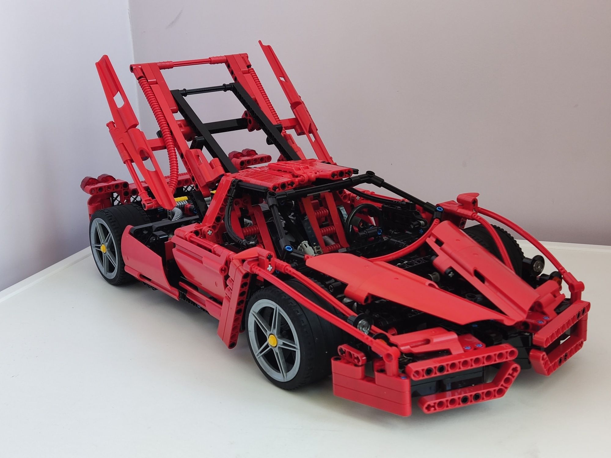 Lego Ferrari Enzo 8653 1:10