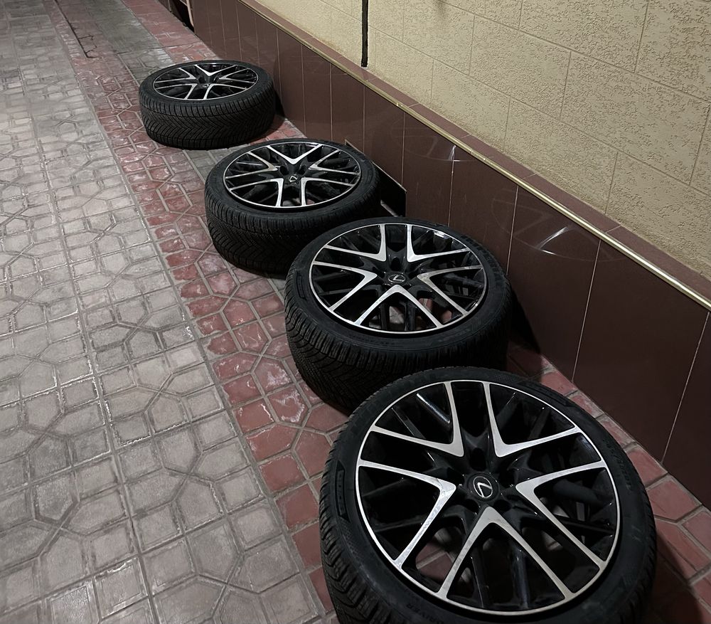 Продается Lexus GS350