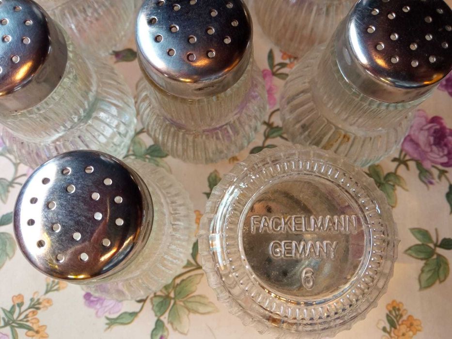 Set de 12 recipiente din sticlă pentru condimente