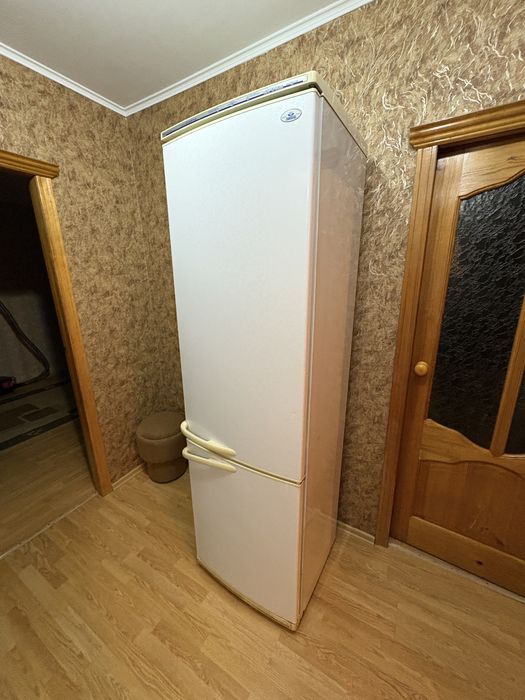 Продам холодильник Атлант рабочий