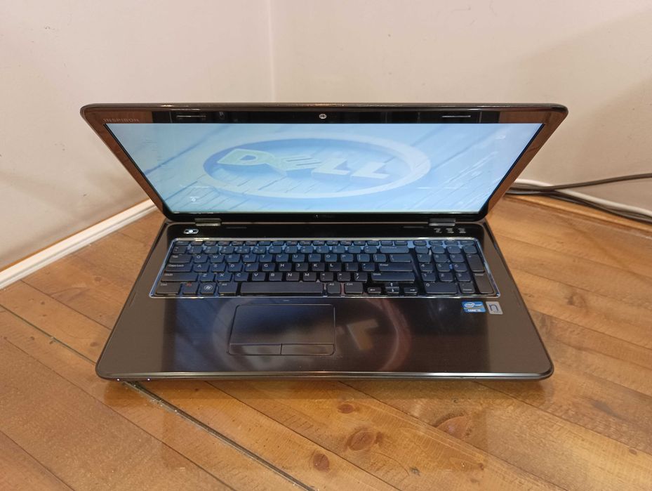 Лаптоп Dell Inspiron N7710 - i5 2450M / 17,3"