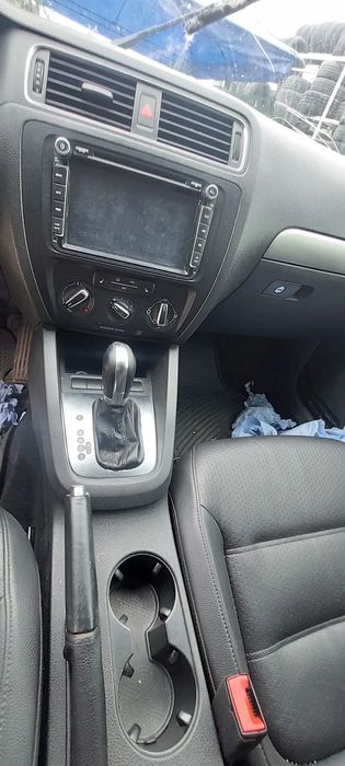 Dezmembrari Volkswagen Jetta 2014 2.5 V5 benzina