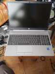 HP 250 G8 se vinde sau se dezmembreaza