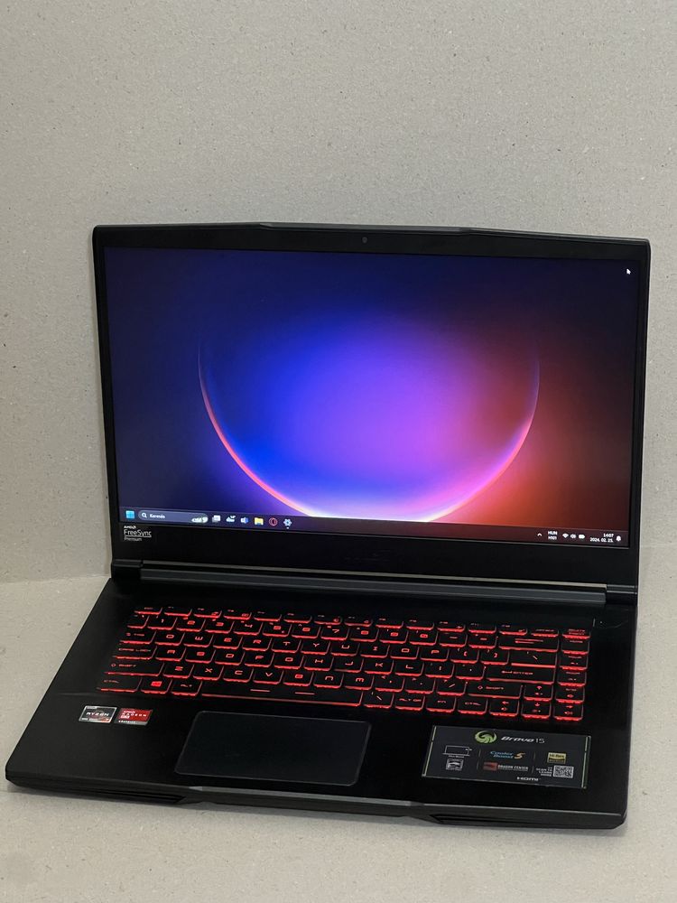 Laptop Gaming Bravo 15 A4DDR AMD