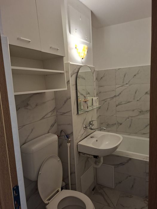 Garsoniera de închiriat