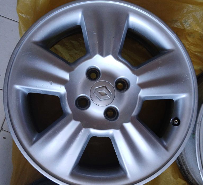16" 4х100 6.5J 60.1мм алуминиеви джанти RENAULT