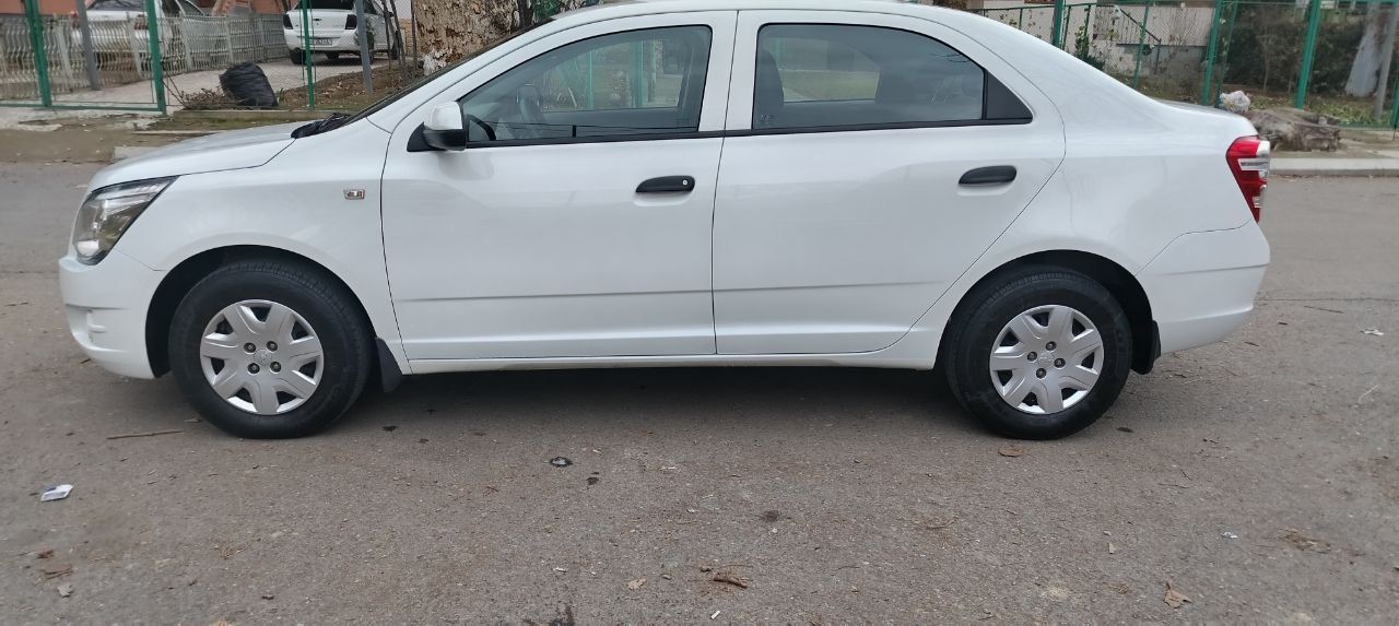 Cobalt moshina srochna sotiladi 2020 yil 2 pozitsiya, 48000 km yurgan