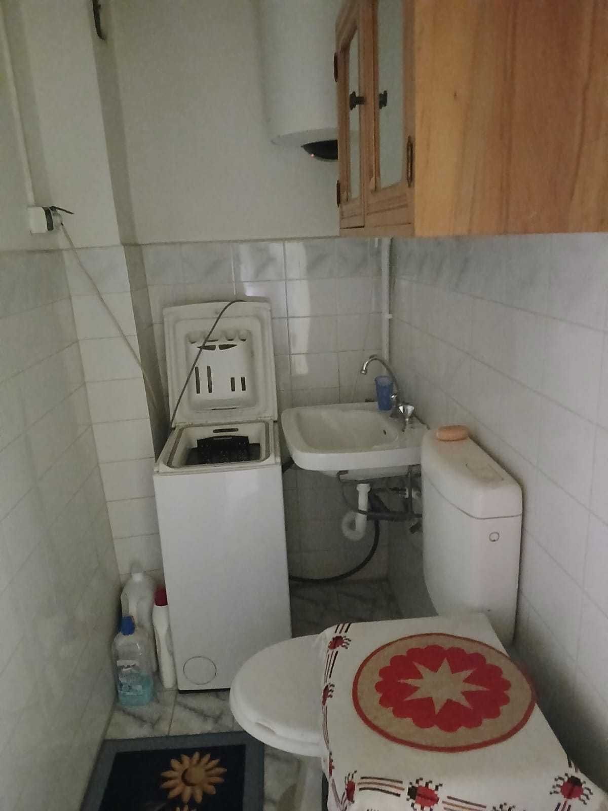 Vând apartament, 4 camere Orșova