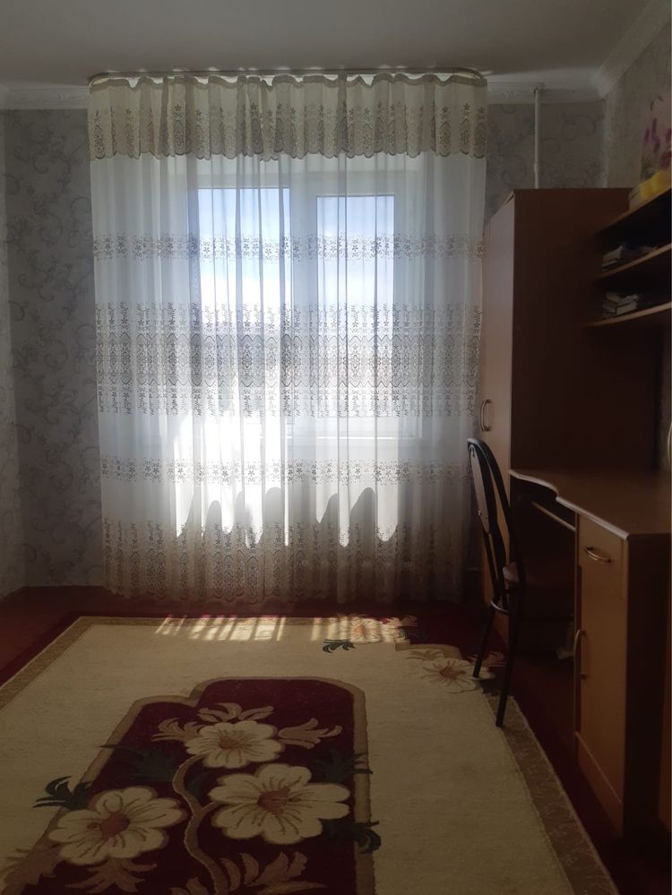Продается 2-комн. квартира Молодежный 15