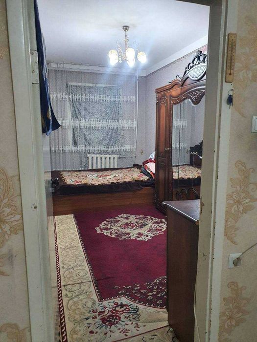 Чиланзар 19 квартал 2/1/4 50м2 без ремонта TL