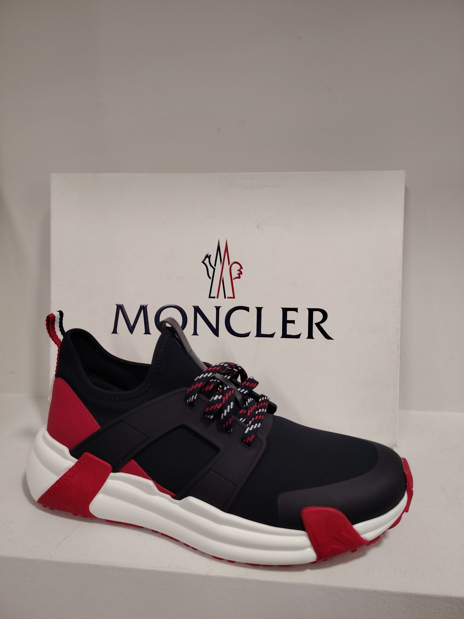 Оригинални маратонки Moncler