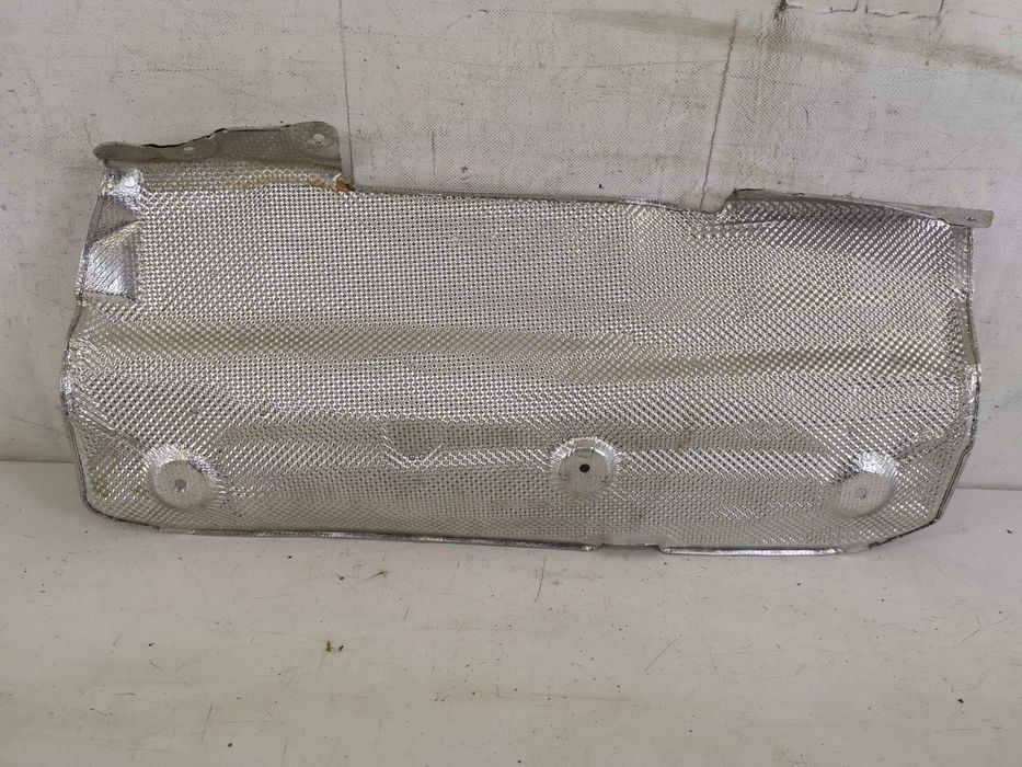 Топлоизолация За Задна Ауспухова Тръба BMW Серия 1 Ф20/Ф21 / BMW Seria