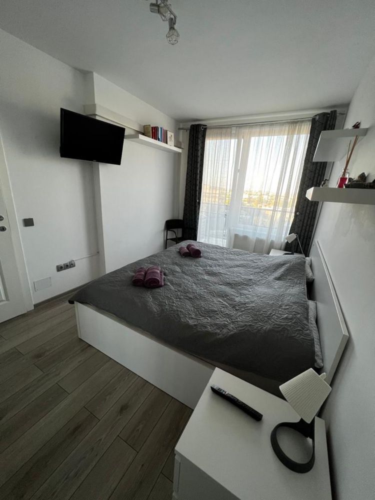 Inchiriez apartament in blocul RiverSide ( carbochim)