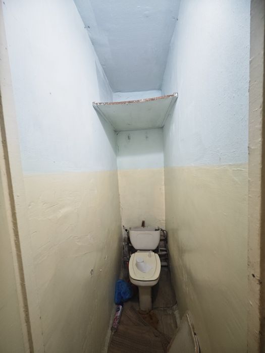 Срочно продаётся 2 комнатная квартира на 5 этаже 5 этажного дома