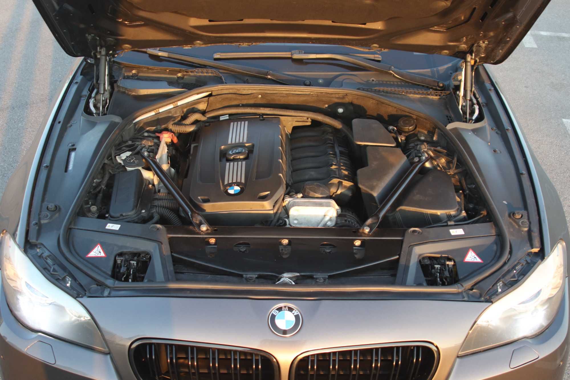 BMW F10 3.0 i /M Pack/ !Сменени вериги!