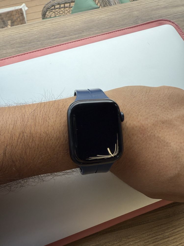 Apple iWatch 9 45 mm