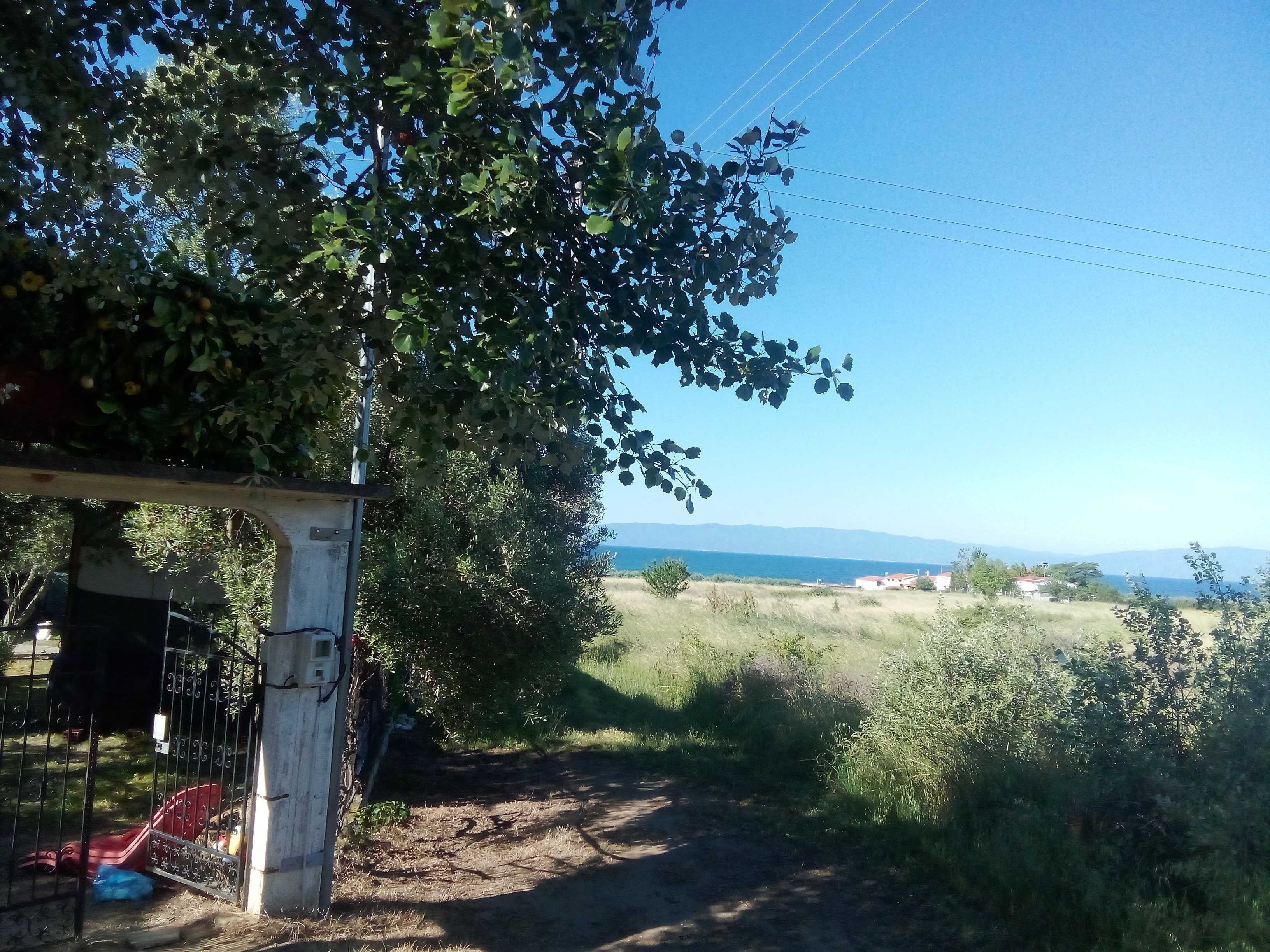 На море в бунгало до плаж в Кариани - 65 евро/вечер.