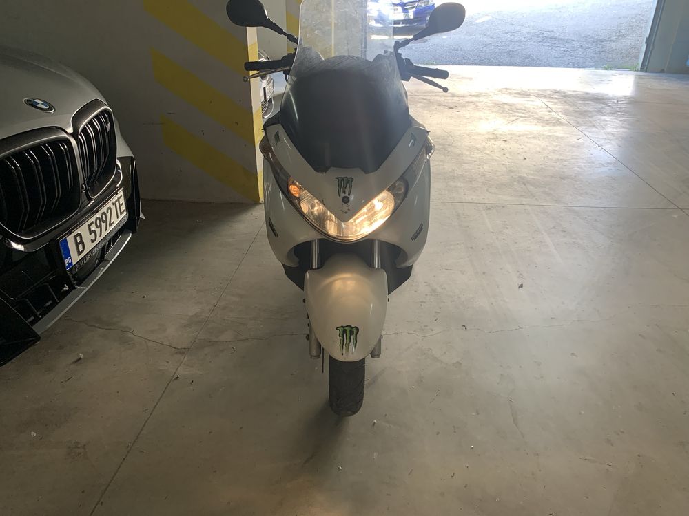 Suzuki Burgman UH 125. K7