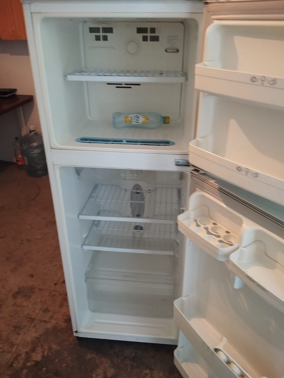 Продается холодильник