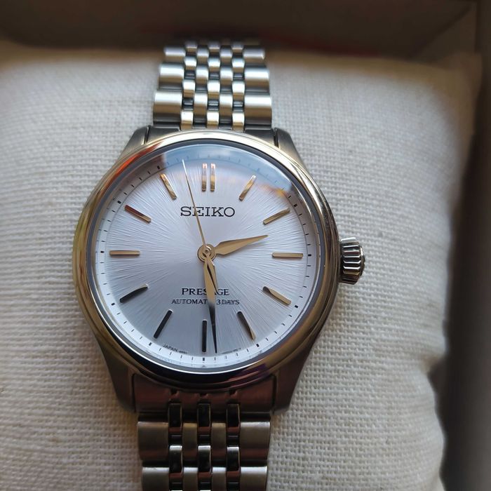 Колекция унисекс часовници SEIKO