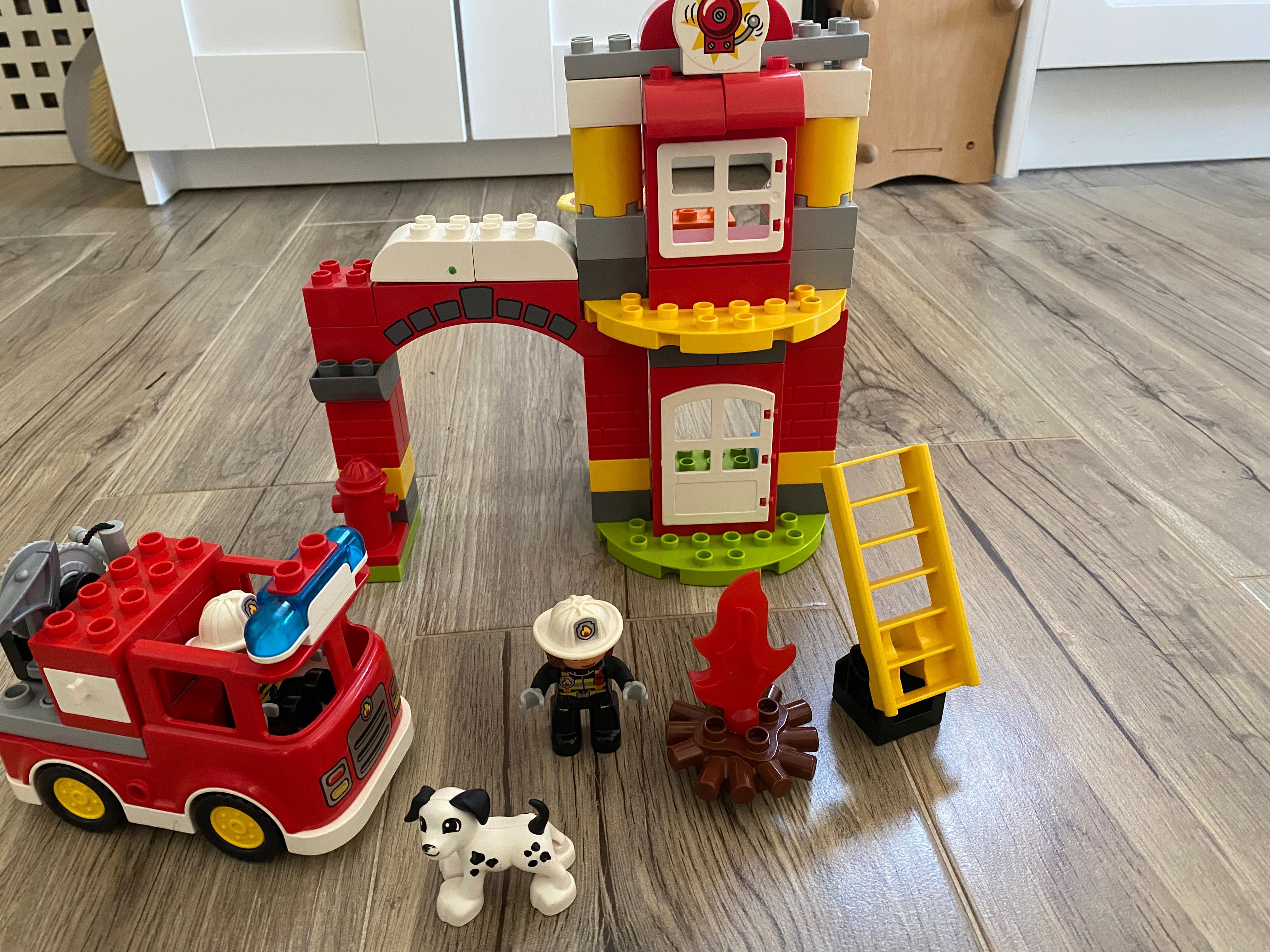 Vand Lego duplo, Statie de pompieri, 200 lei